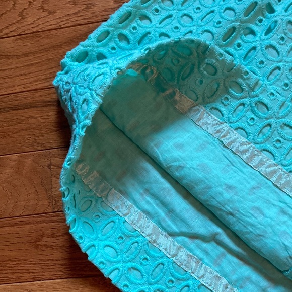 Cute J. Crew eyelet skirt - Picture 4 of 6